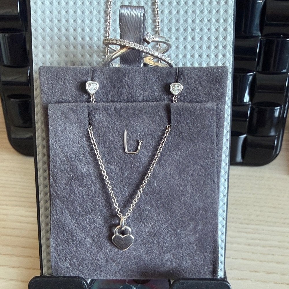BN Michael Hill Sterling Silver Set